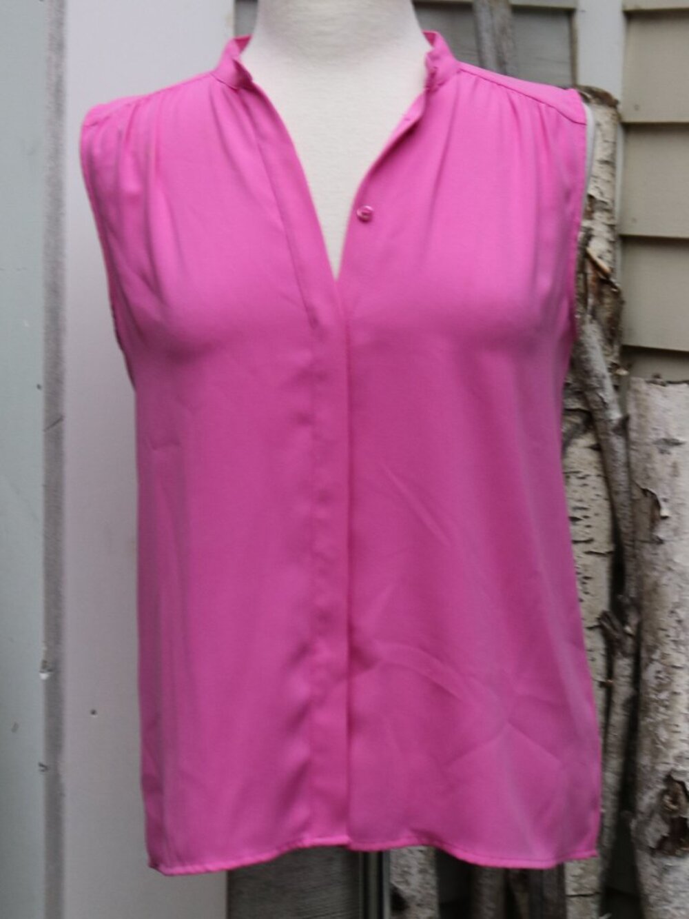 J CREW Pink Sleeveless Collarless Button Down Poly Blouse Top Sz 6
